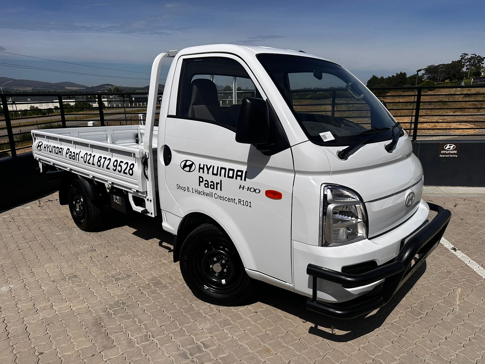 Hyundai H100 2.6 D Euro II Dropside Aircon