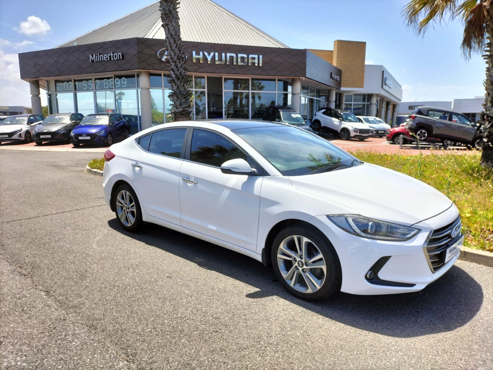 Hyundai Elantra 2.0 Elite Auto