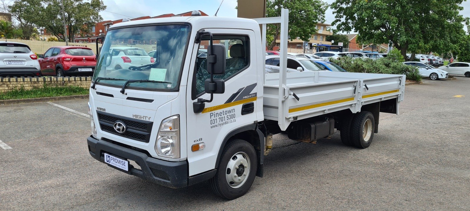 Hyundai Mighty EX-8 A/C