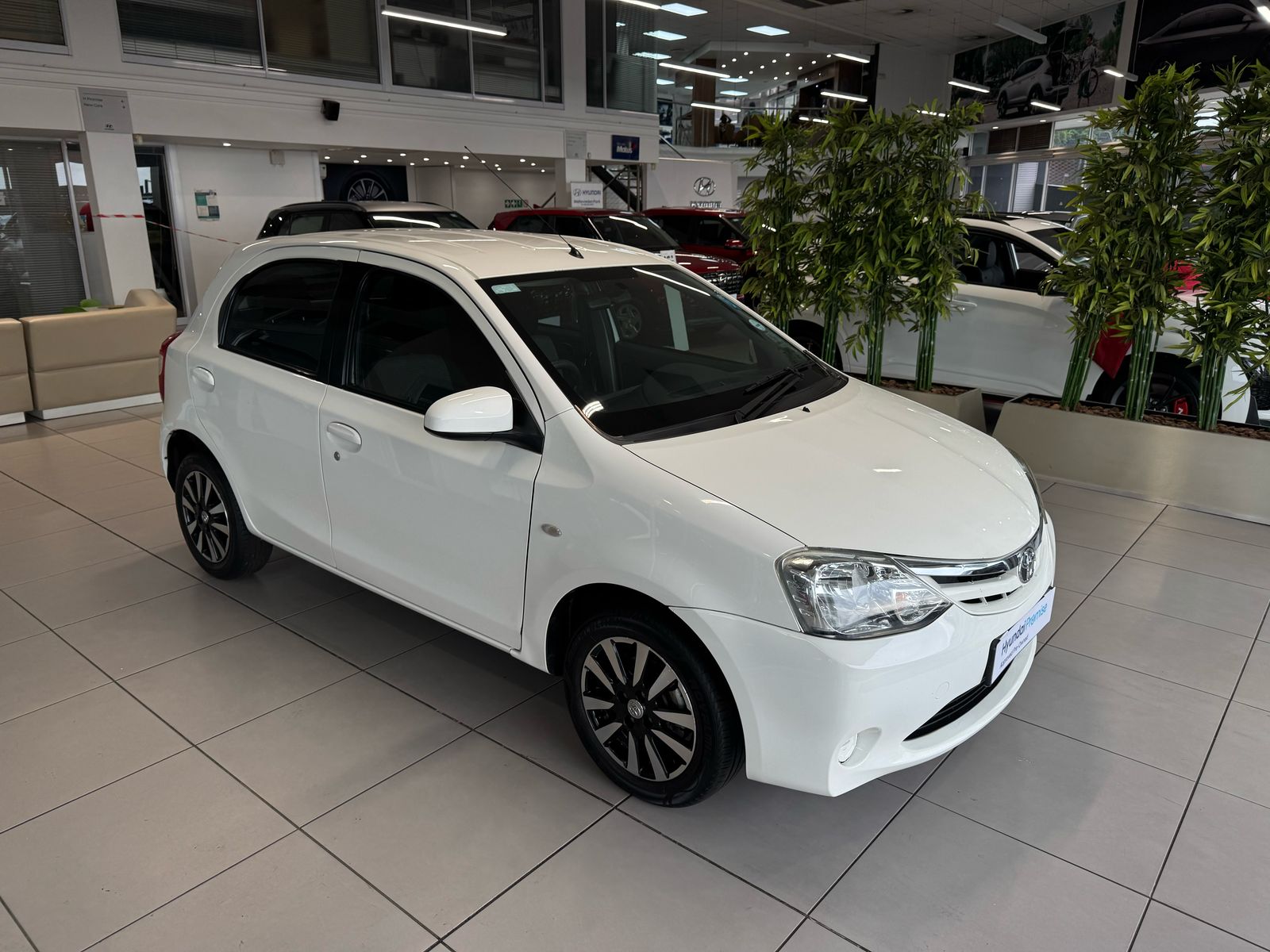 Toyota Etios 1.5 Xs/Sprint 5 Door