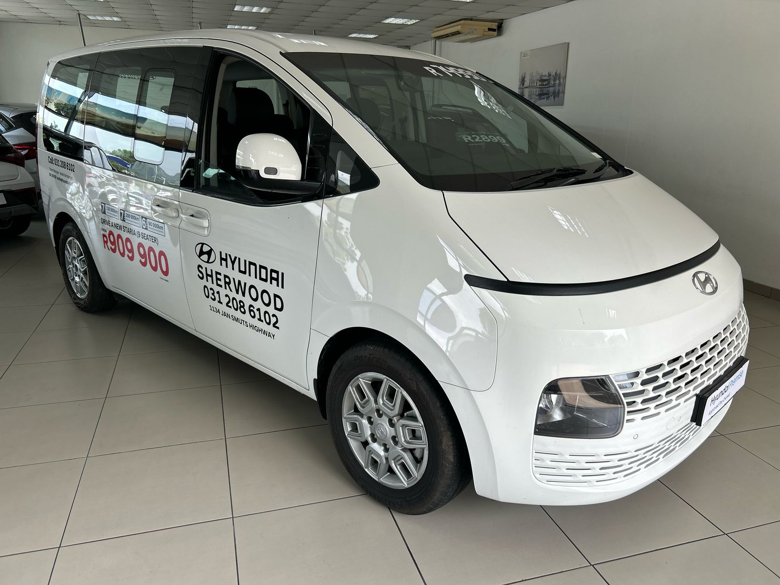 Hyundai Staria 2.2D Executive (9 Seater)