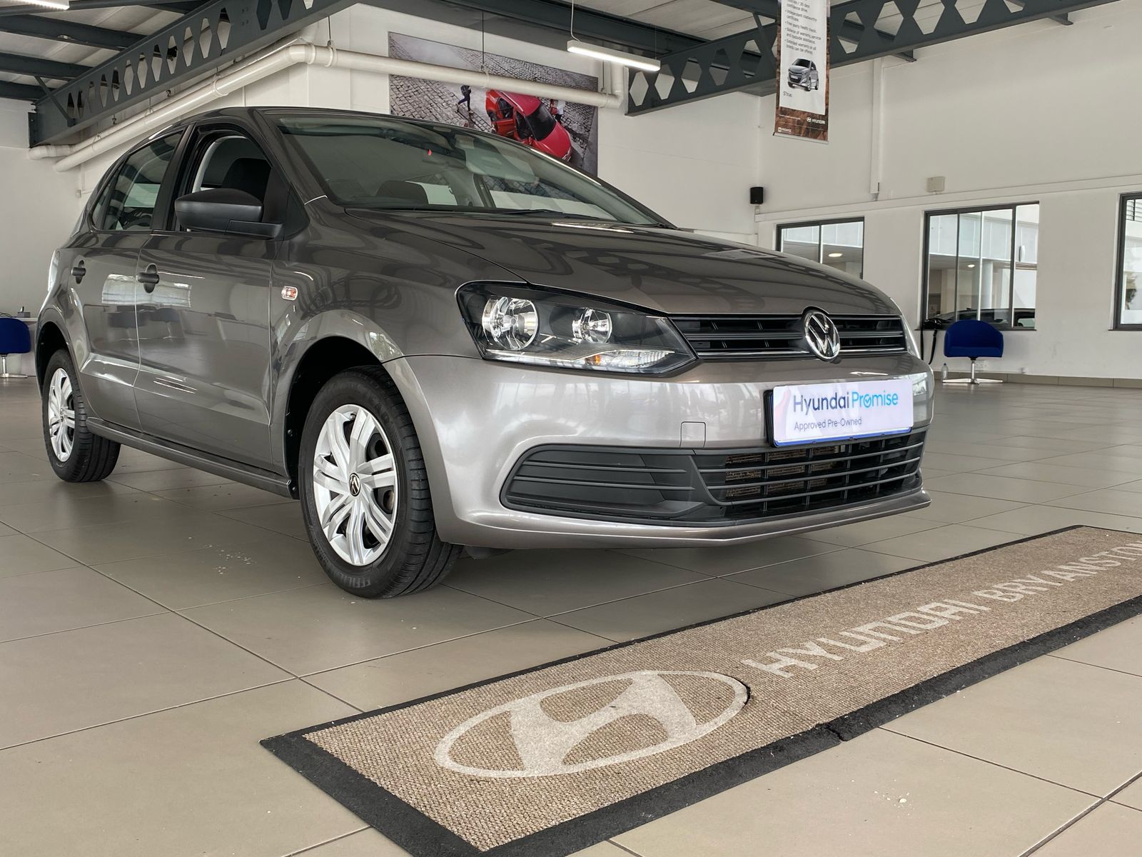 Volkswagen (VW) Polo Vivo 1.6 Hatch Comfortline Tiptronic 5 Door