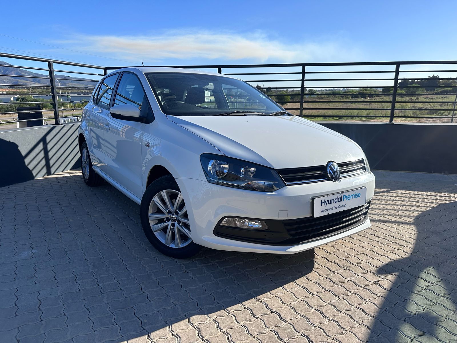 Volkswagen (VW) Polo Vivo 1.6 Hatch Comfortline Tiptronic 5 Door
