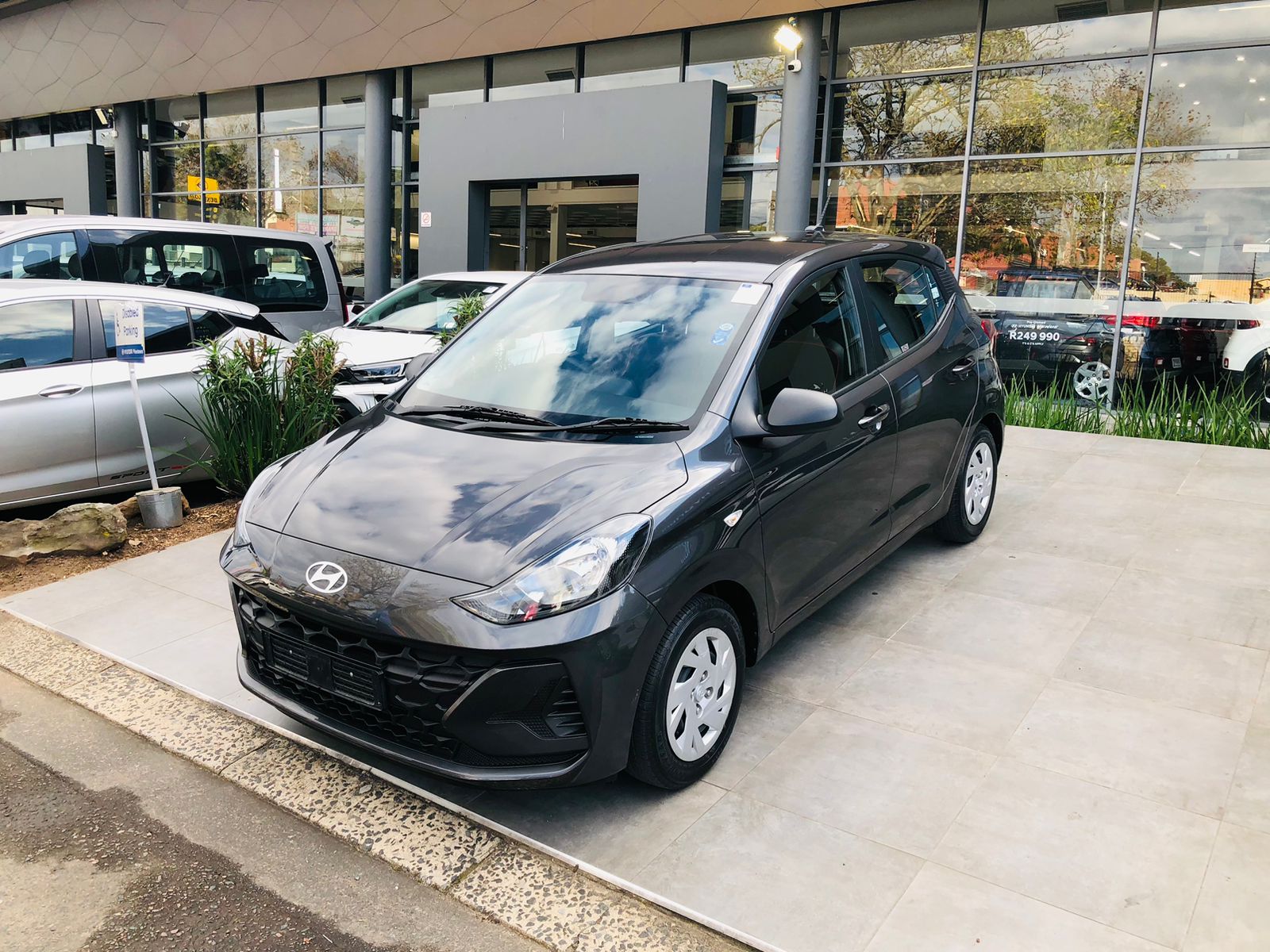 Hyundai Grand i10 1.0 Motion/Premium