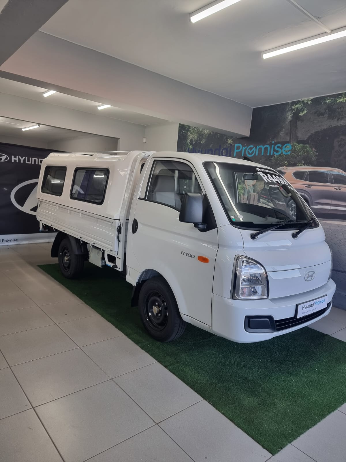 Hyundai H100 2.6 D Euro II Dropside Aircon