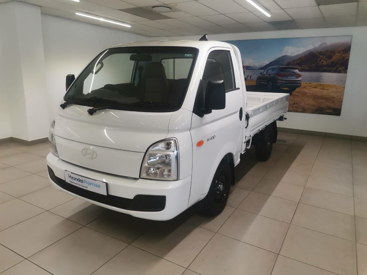 Hyundai H100 2.6 D Euro II Dropside Aircon
