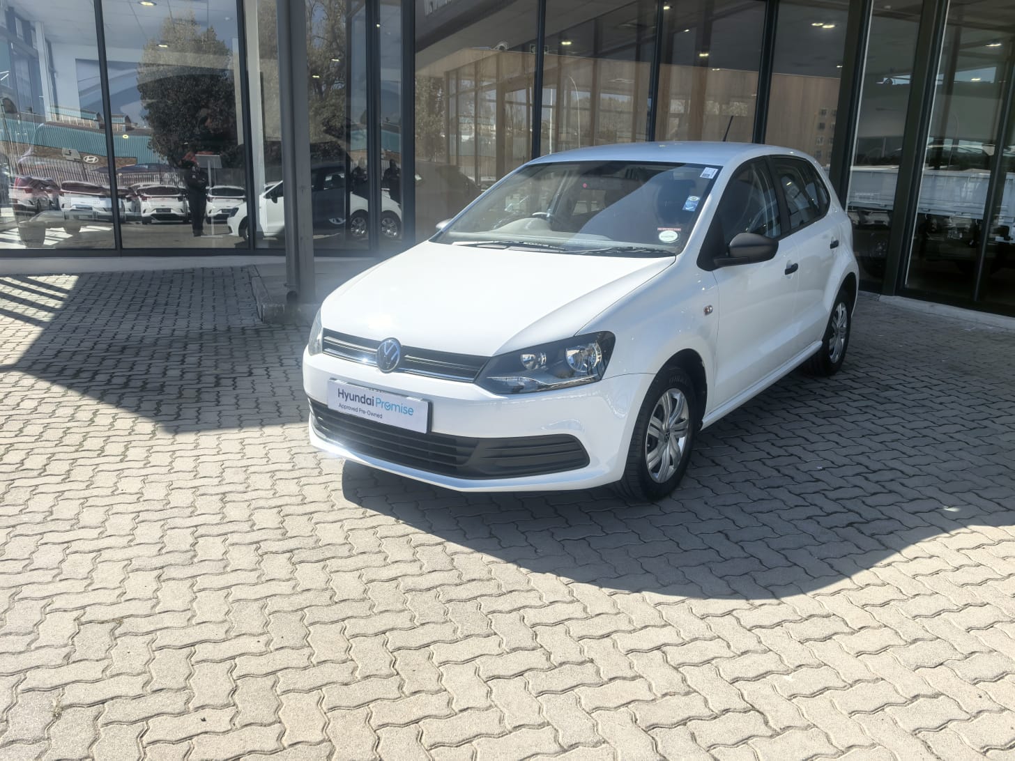 Volkswagen (VW) Polo Vivo 1.4 Hatch Trendline 5 Door