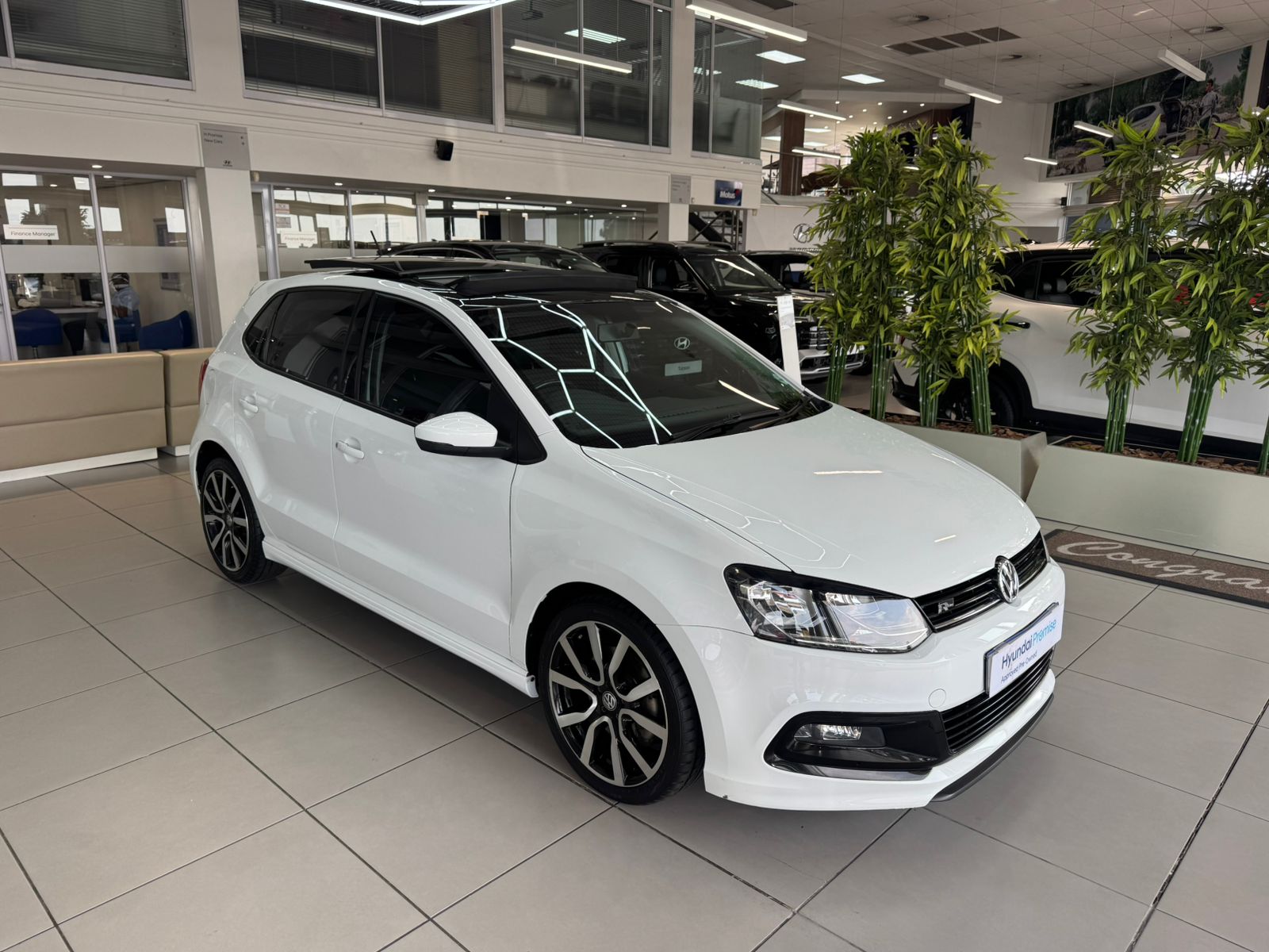 Volkswagen (VW) Polo GP 1.0 TSi R-Line DSG