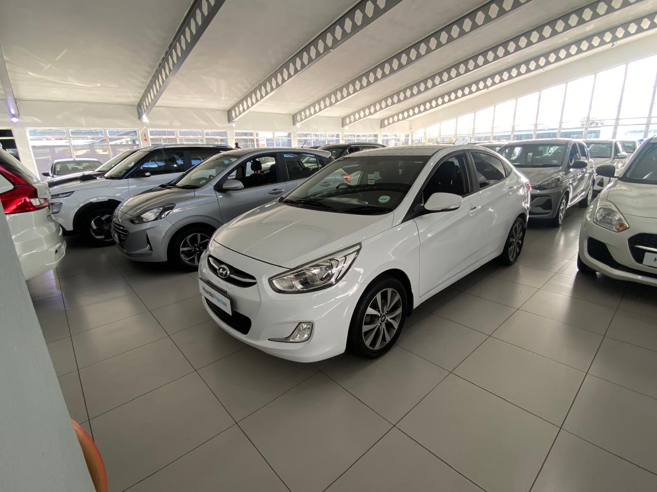 Hyundai Accent IV 1.6 GL Motion