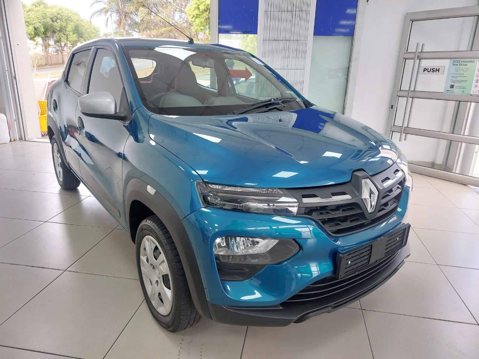 Renault Kwid 1.0 Dynamique / Zen 5 Door