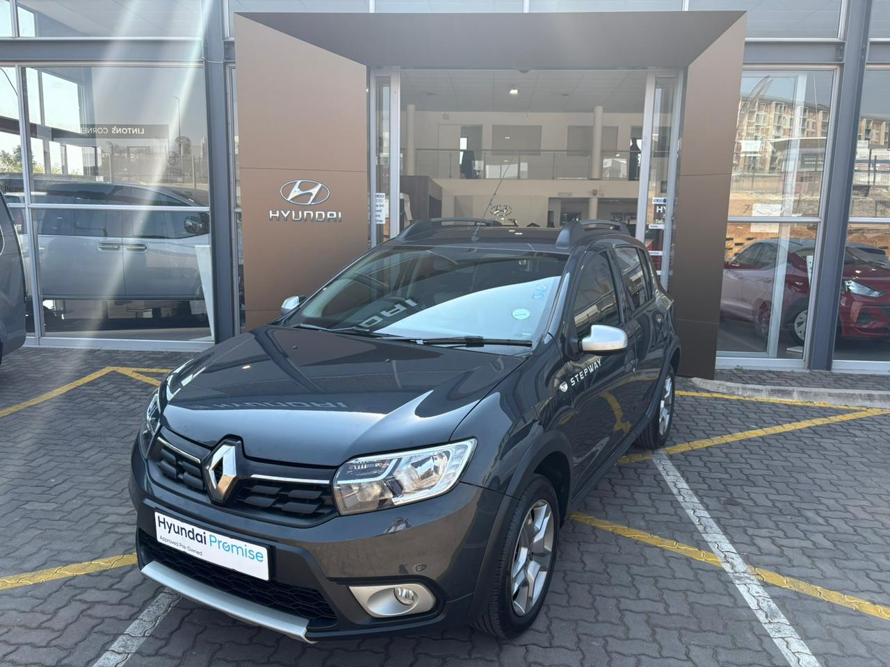 Renault Sandero 900T Stepway Plus
