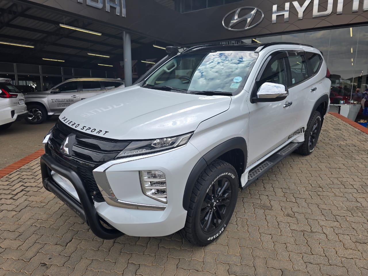 Mitsubishi Pajero Sport 2.4D Shogun Auto 4x4