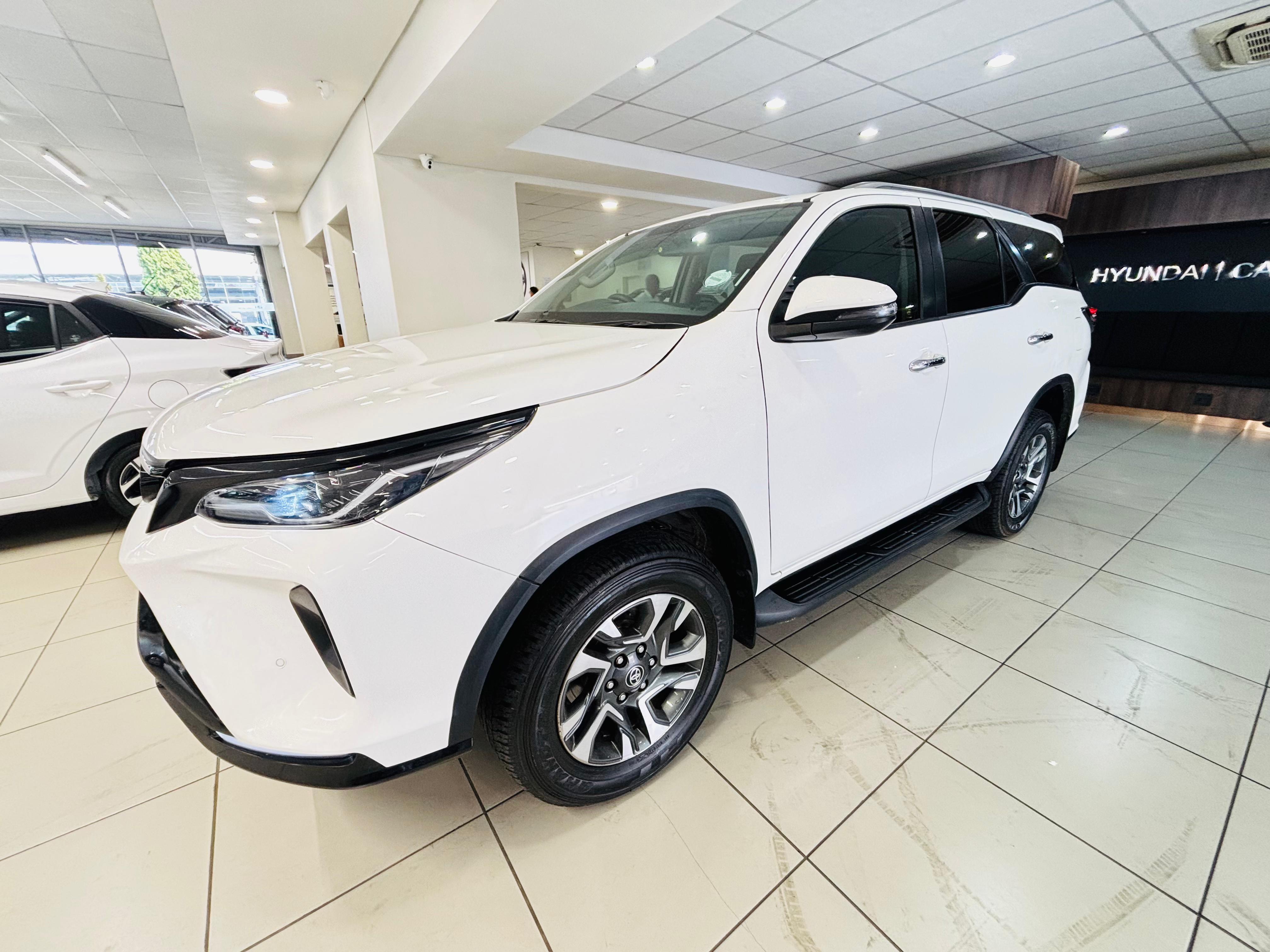 Toyota Fortuner VI 2.4GD-6 Raised Body Auto