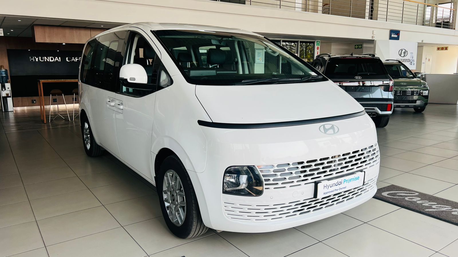 Hyundai Staria 2.2D Executive (9 Seater)