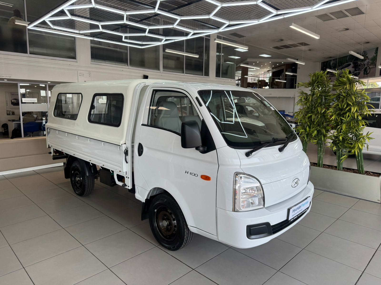 Hyundai H100 2.6 D Euro II Dropside