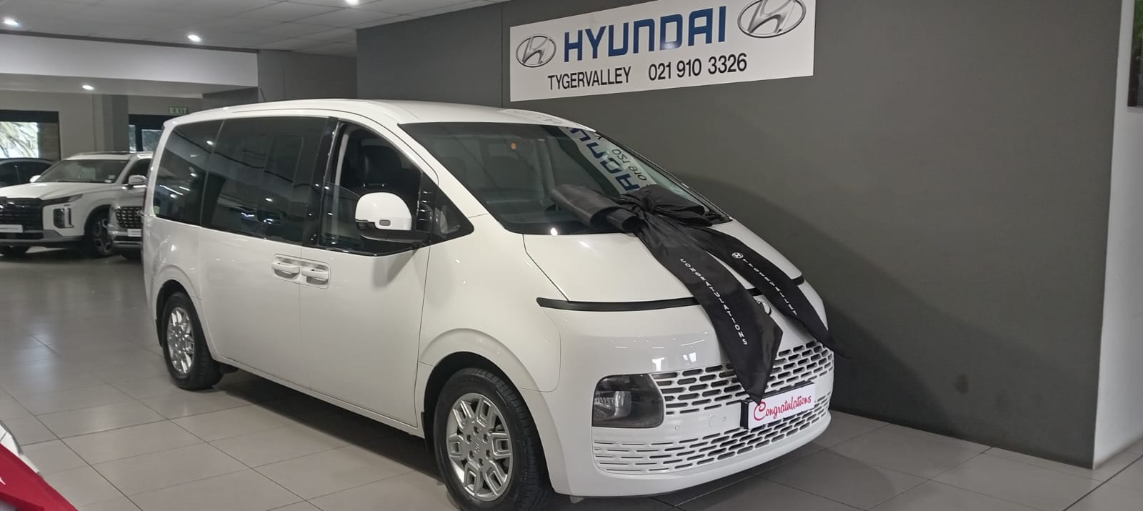 Hyundai Staria 2.2D Executive (9 Seater)