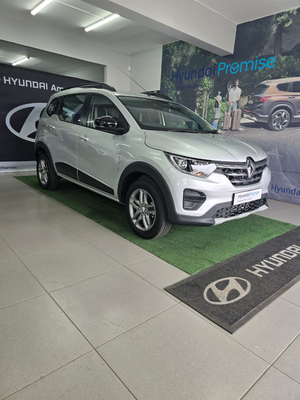 Renault Triber 1.0 Zen
