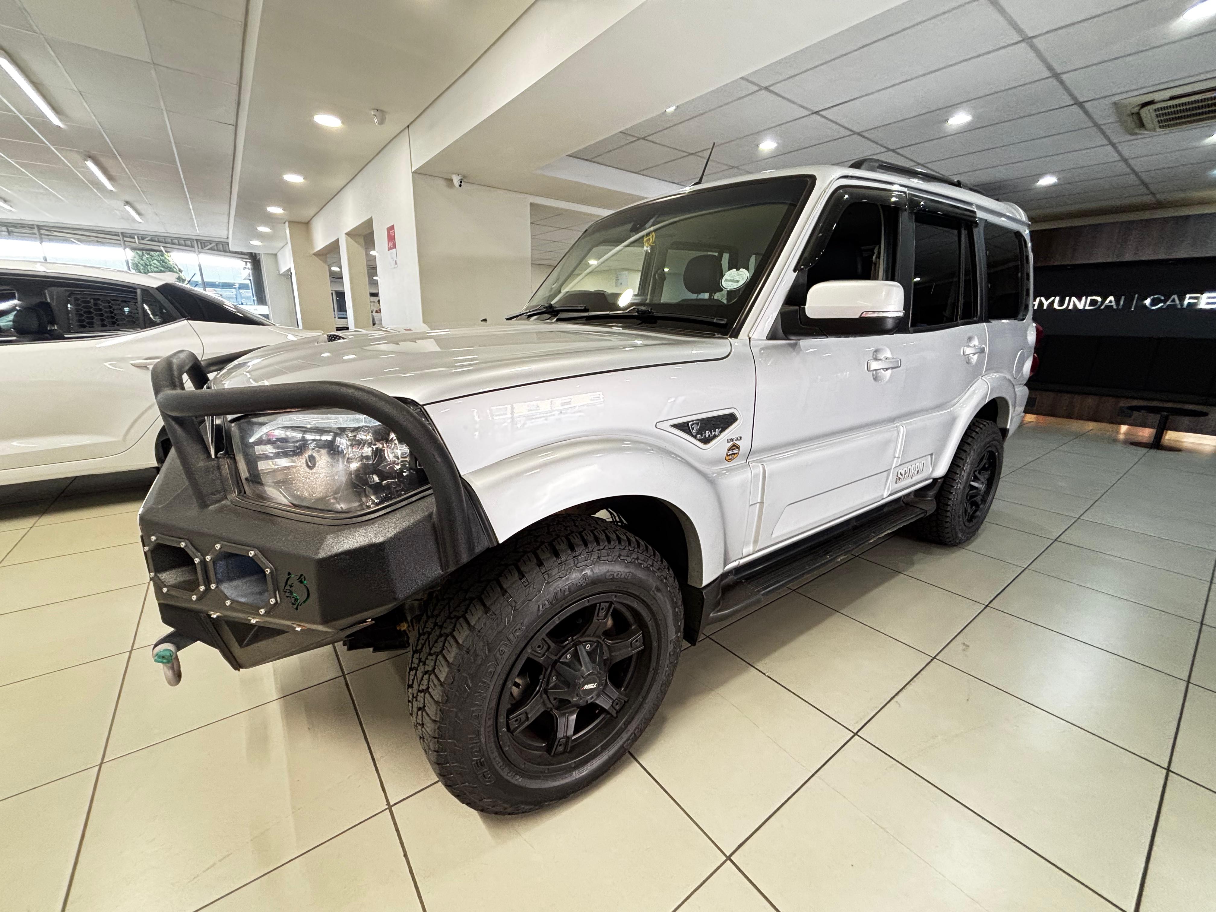Mahindra Scorpio 2.2TD 4x4 103kW (S11)