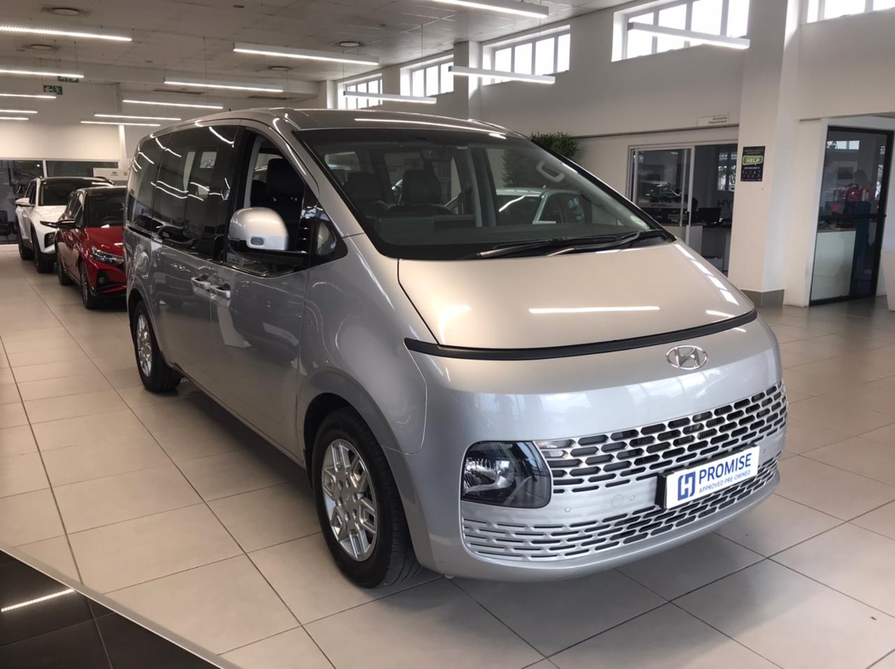 Hyundai Staria 2.2D Executive (9 Seater)